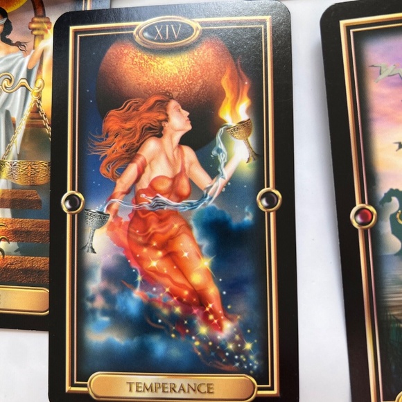 Gilded Tarot by Ciro Marchetti Tarot Deck 78 Cards Divinatory Occult Metaphysics - Picture 6 of 8